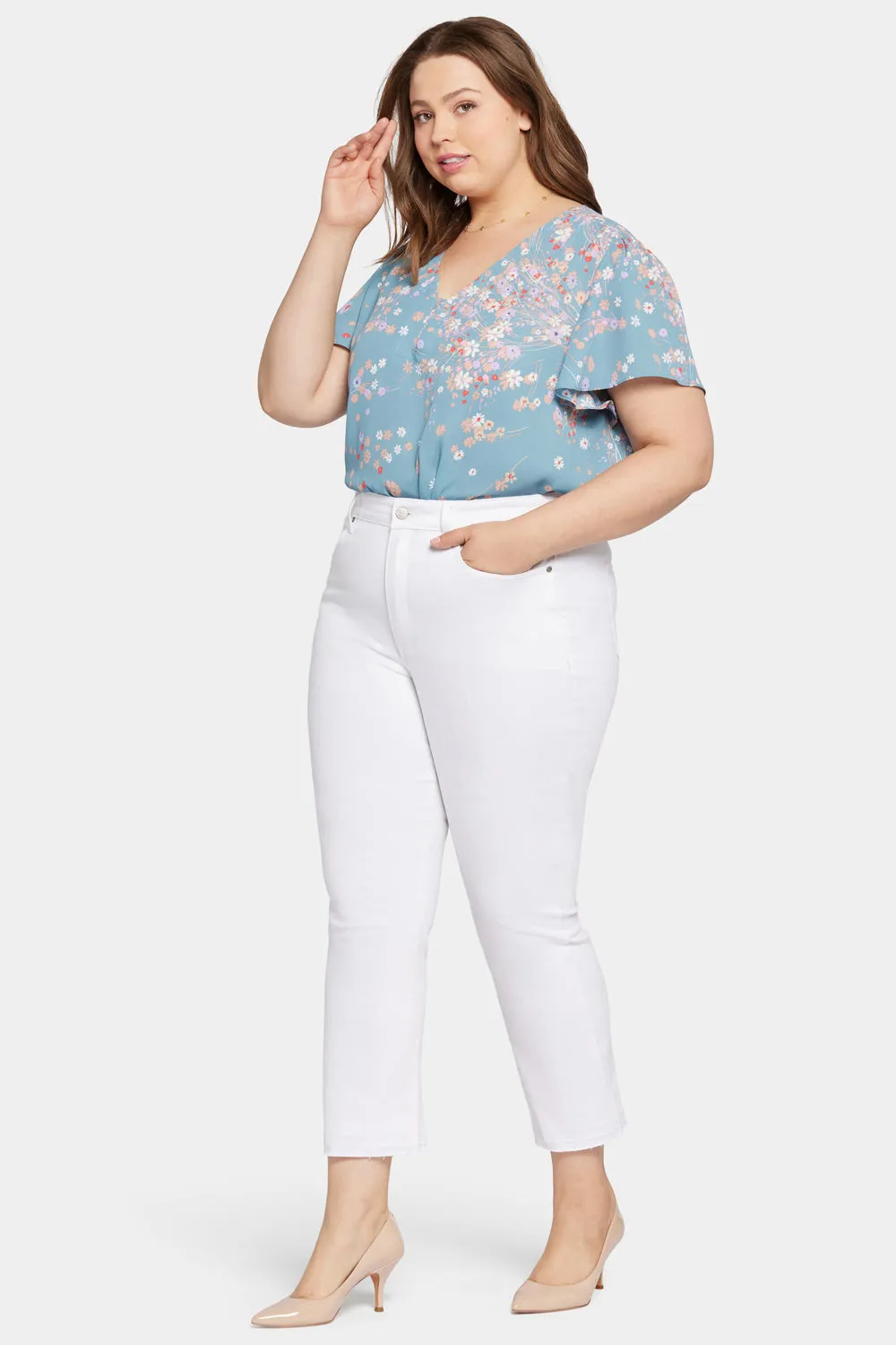 Marilyn Straight Ankle Jeans In Plus Size - Optic White