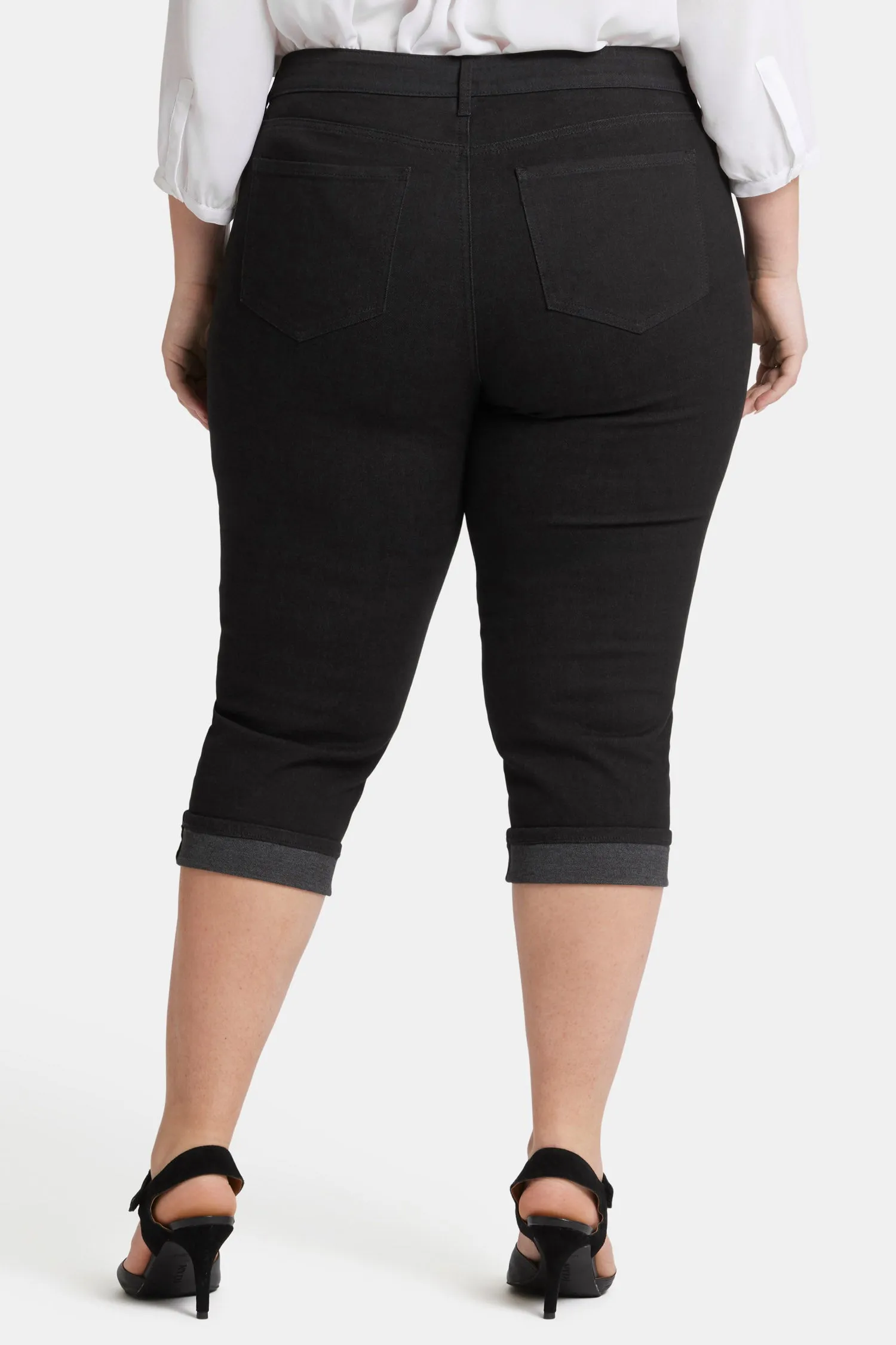 Marilyn Straight Crop Jeans In Plus Size - Black