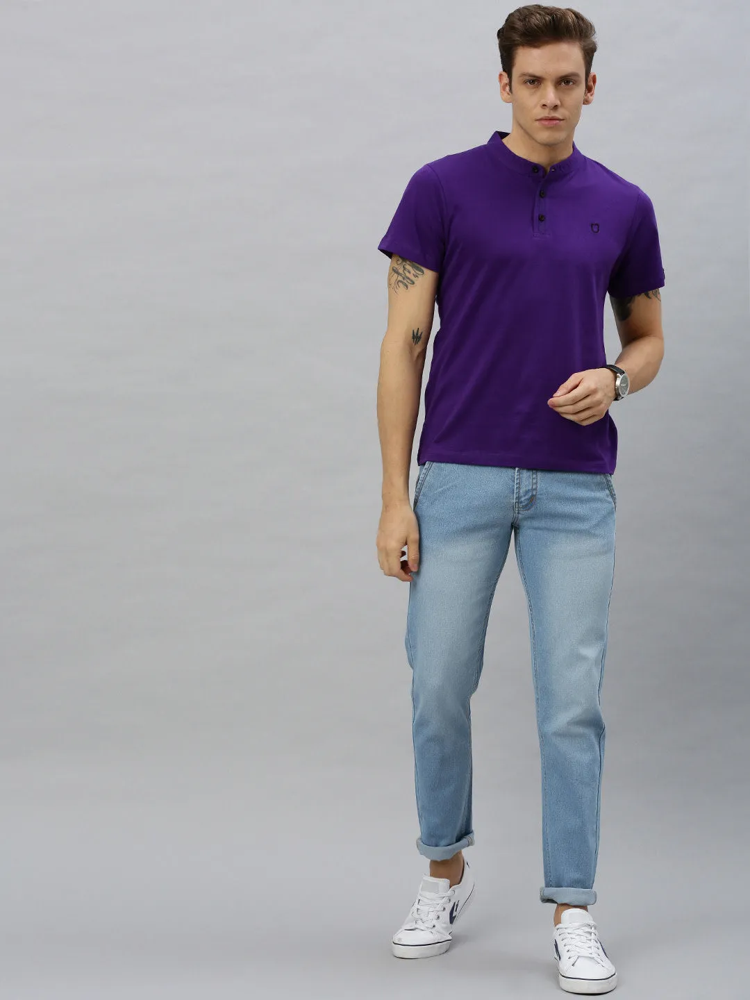 Men's Purple Solid Mandarin Collar Slim Fit Cotton T-Shirt